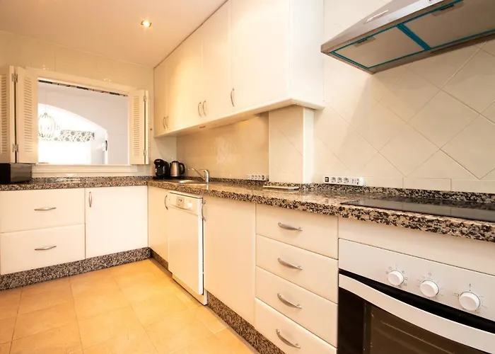 Ground Floor Apartment, Jardines De Santa Maria Elviria Apartment