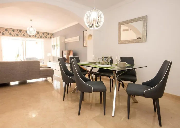 Ground Floor Apartment, Jardines De Santa Maria Elviria Daire Marbella